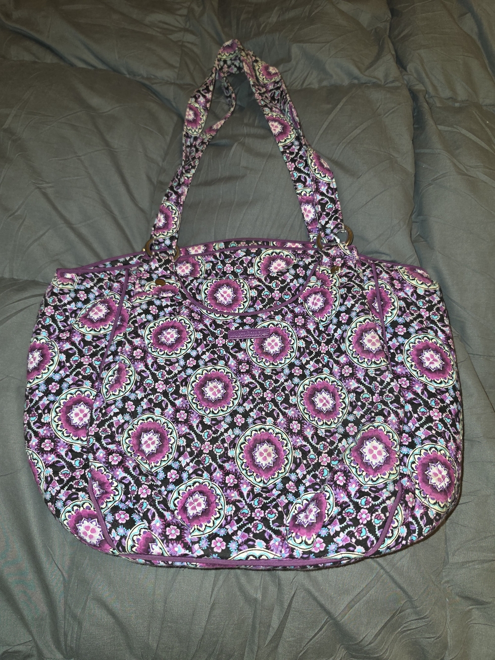 Vera Bradley Glenna In Lilac Medallion